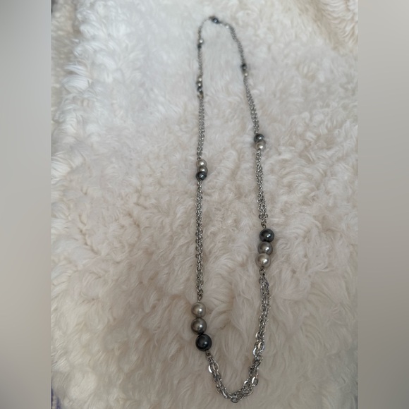 Sarah Coventry  Grey Shade PearL Silver Multi Strand Long Sweater Style Necklace - Picture 4 of 7